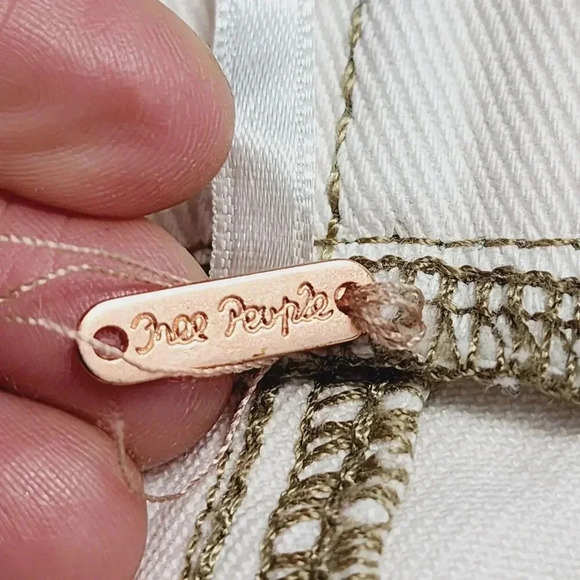 Free People Women's Denim Shorts Size 4 High Rise Button Fly Beige - Picture 5 of 8